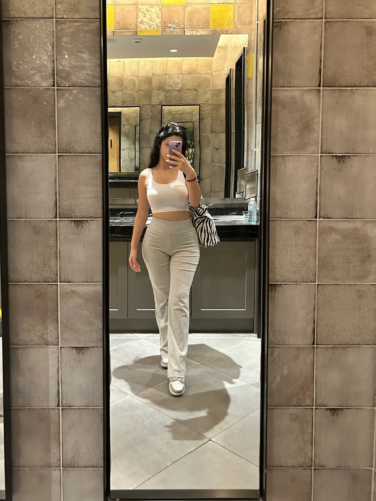 Gizem · 27 yaş · Çekmeköy bireysel masöz · Özbek masöz · profil fotoğrafı