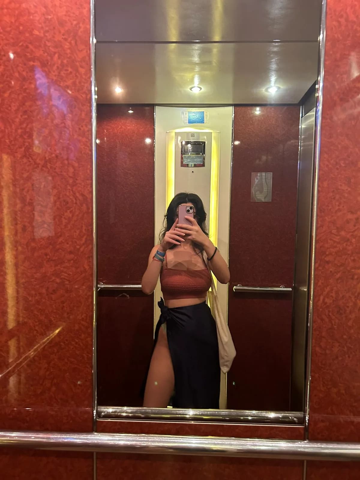 Belgin · 28 yaş · Sarıyer bireysel masöz · Kırgız masöz · profil fotoğrafı