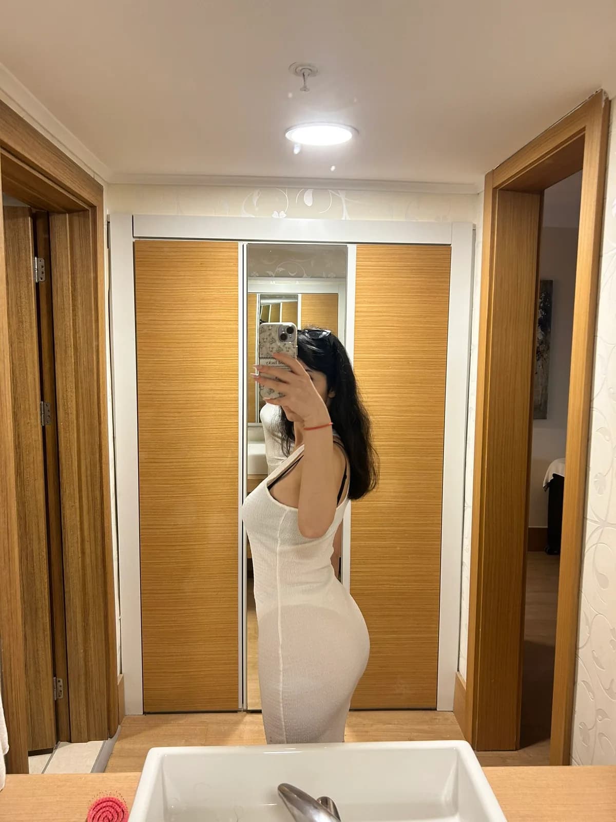 Yaren · 24 yaş · Şişli bireysel masöz · Türk masöz · profil fotoğrafı