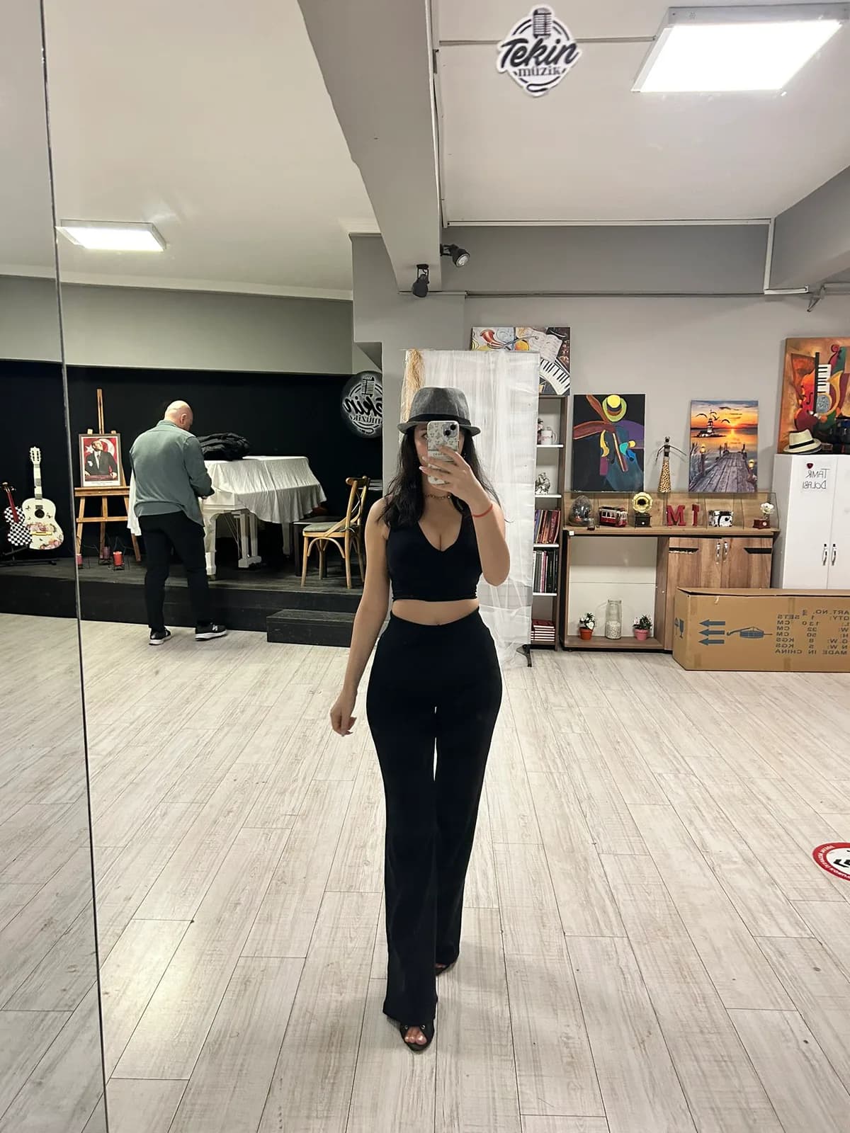 Ülkü · 22 yaş · Şişli bireysel masöz · Türk masöz · profil fotoğrafı