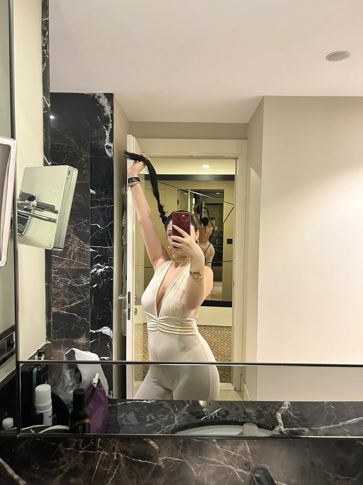 Zilan · 28 yaş · Güngören bireysel masöz · Kırgız masöz · profil fotoğrafı